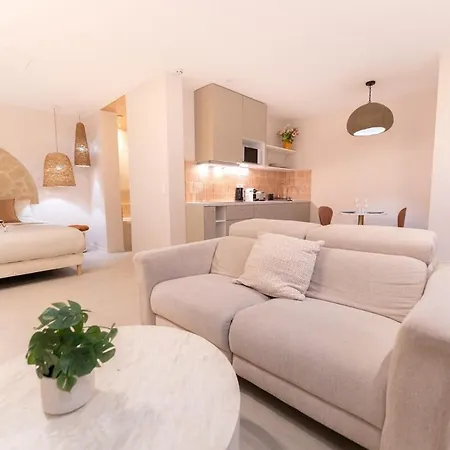 Apartman Cocon Inspire Des Pouilles A Deux Pas De La Nizza
